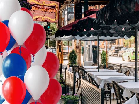 July Fourth Balloons Al Fresco Dining Chicago Gene And Georgetti