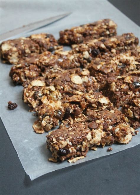 Pour peanut butter mixture over the granola mixture and fold to coat. Homemade Chocolate Peanut Butter Granola Bars--a yummy ...