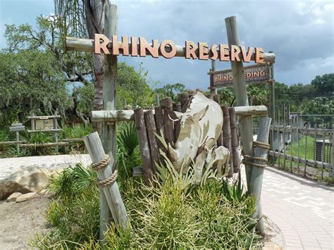 Safari Africa Rhino Reserve Sign Zoochat