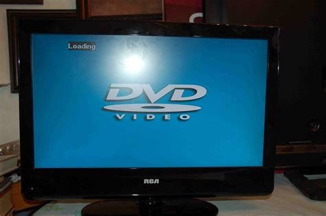 Lot 44 Rca 22 Lcd Tv 1080p 60hz Hdtv Dvd Combo With Remote Paradise Estate Sales