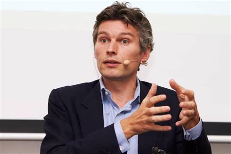 Actively participate in transactions from structuring till closing. Looking at the private equity option 25 November 2015 Premium