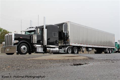 Black 389 Peterbilt Big Trucks Peterbilt Trucks