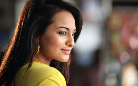 Beautiful Sonakshi Sinha Hd Indian Celebrities 4k Wallpapers Images Backgrounds Photos And