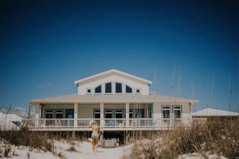 Humming you're humming tomorrow's nursery rhyme but you're singing the only words you know would you cry if i lie 'til i chose it you're ringing the only wedding bell and we're swimming the seas we know so well. Glamorous Barefoot Pensacola Beach House Wedding | Junebug ...