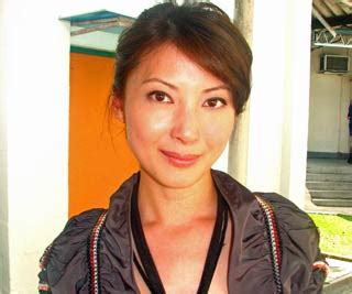 Jeanette aw is the youngest of her parents' 3 children. JEANETTE AW ★ Ou Xuan ★欧萱: 欧萱性感跳钢管舞 林明伦百看不厌