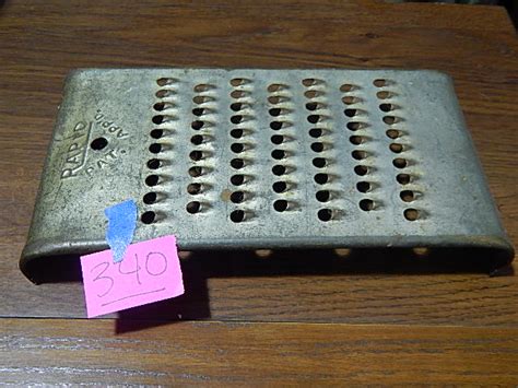 340 Vintage Cheese Grater Wilbur Auction