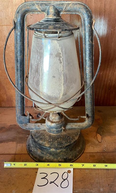 Vintage Embury Mfg Lantern