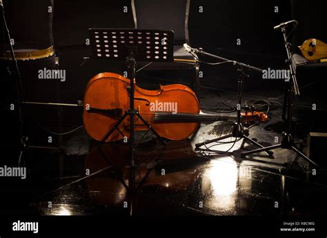 Instruments Orchestra High Resolution Stock Photography And Images Alamy