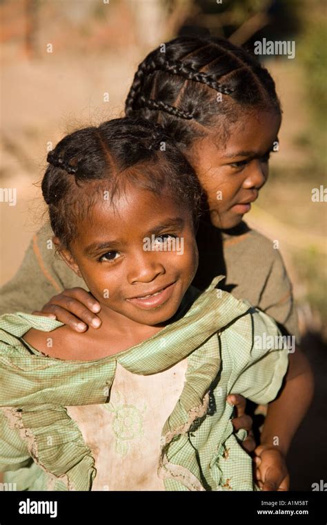 Poor Madagascan Child Hi Res Stock Photography And Images Alamy