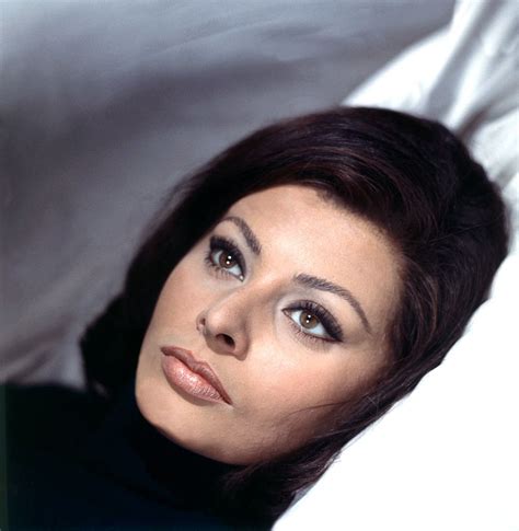Sophia Loren Unrecognizable Facelift Botox And Her Other Beauty
