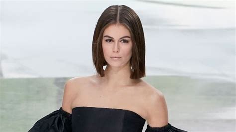 Kaia Gerber Posts Nude Selfie In Honor Of Her 19th Birthday Entertainment Tonight