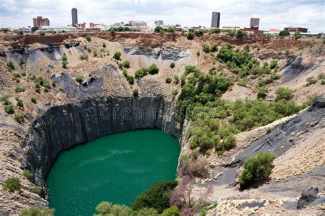 Kimberley Diamond Mine Big Hole Stock Image Image Of Color Angle