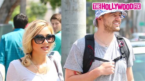 Pia Mia Perez And Her Boyfriend Nic Nac Grab Lunch With Friends At Urth