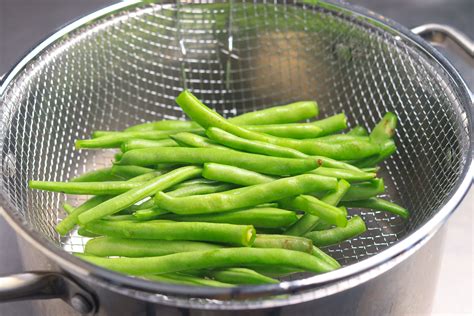 Simple Steamed Green Beans Recipe