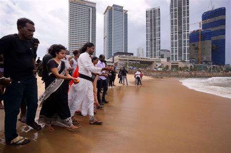 Sri Lankans Honour Tamil Victims Of Civil War After 13 Years Tamils