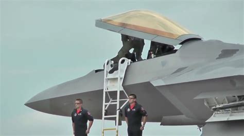 F 22 Raptor Vertical Takeoff And Aerobatics Demonstration Youtube