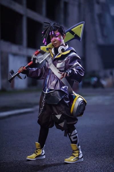 League Of Legends Male Cosplay Rehney