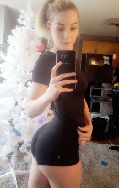 Heres Twitchs Hottest Female Streamer 26 Pics