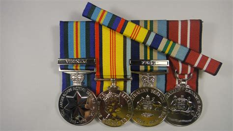 Set Of 4 Vietnam Medals Ribbon Bar The Medalist Medal Mounting