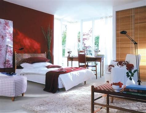 1617470 schlafzimmer rot mit bett dekoration e hervorragend design wandfarben 2015 kuche ~ mrajhiawqaf.com. Sinnliches Rot fürs Schlafzimmer | Schlafzimmer gestalten ...