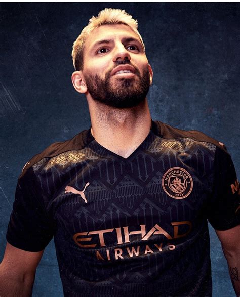 Several of the city of manchester's committees/commissions are seeking volunteers for appointment to fill a term. Manchester City presentó su nueva equipación visitante