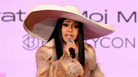 Cardi B Sued For 1 Million By Blogger Over Alleged Death Threats Iheart