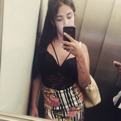 Amanda Araújo on Twitter Ai q chuva chata