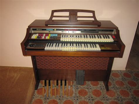 Thomas Organ Vintage 1974 Californian Lighted By Smithclosetgoods