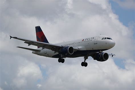 Delta Cancels Nearly 250 Flights Tuesday Morning