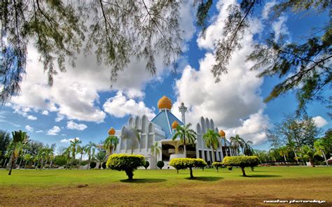 Originally established as kolej agama sultan zainal abidin (kusza) under the administration of terengganu religious affairs department, unisza. Masjid Unisza, Kuala Terengganu, Terengganu - Neezhom ...