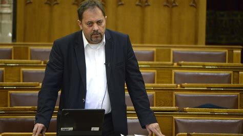 Portfóliónk minőségi tartalmat jelent minden olvasó számára. Pócs Jánosnak és egy Fidesz-alapítónak is leesett több ...