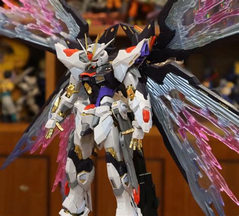 DABAN 8802S Strike Freedom Gundam SOUL BLUE Ver With WING OF LIGHT 1