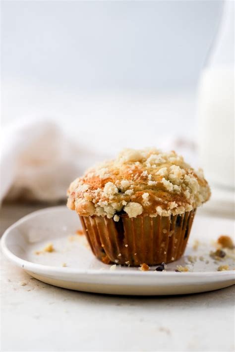 Blueberry Streusel Muffins With White Chocolate Baran Bakery