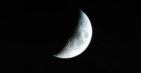 Half Moon At Nighttime · Free Stock Photo