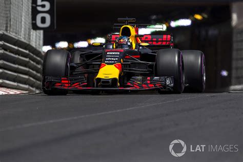 Daniel Ricciardo Red Bull Racing Rb13 At Monaco Gp