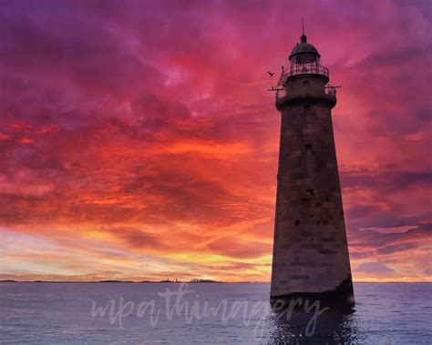 Minots Ledge Lighthouse Sunset
