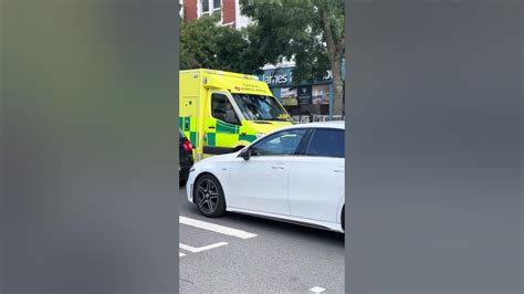 Emergency Response Ambulance Rushes Through Victoria Street London 🚑🚨🏙️ Youtube