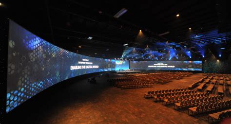 Curved Projection Screens Strong Mdi