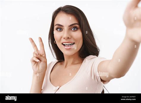 Woman Extended Arm Holding Hi Res Stock Photography And Images Alamy