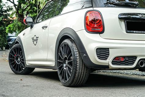 Permaisuri Mini Cooper S F56 On Oz Racing Superturismo Lm 19