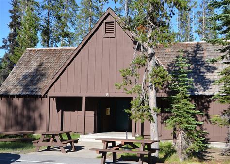 9 Best Airbnbs Cabins Near Crater Lake National Park