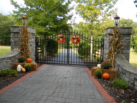 A Toile Tale Gates Of Fall Driveway Entrance Landscaping Driveway