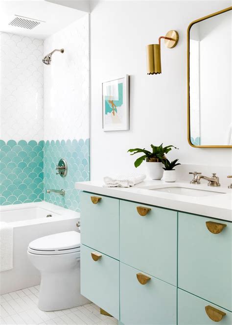 12 Stylish Midcentury Modern Bathroom Ideas