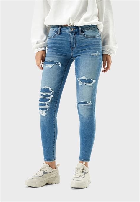 Buy American Eagle Blue Ripped Skinny Jeans For Women In Mena Worldwide U 0431 3086 934