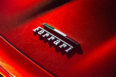 Find the best ferrari logo wallpapers on wallpapertag. Ferrari Badge Wallpapers - Wallpaper Cave