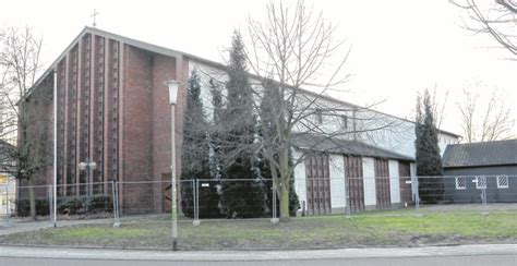 Interessiert an mehr eigentum zur miete? Barrierefreie Wohnungen, wo heute noch die Kirche steht ...