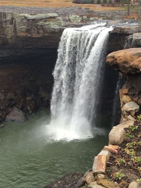 They offer camping, fly fishing, cabin rentals, venue rentals, botanical gardens and much more! Noccalula Falls | Waterfall, Adventure, Photo