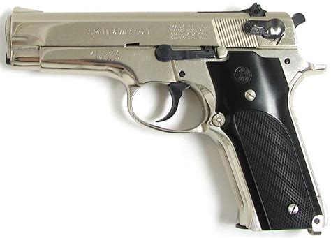 Smith And Wesson 59 9mm Caliber Pistol Original Factory Nickel Plated