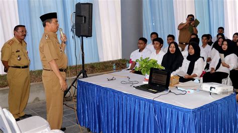 Seleksi cpns kerap dilaksanakan pada kuartal keempat setiap tahunnya. WAKIL BUPATI MADIUN MENINJAU TES SKD CPNS FORMASI 2019 ...