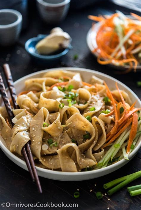 Get recipes like asian noodle salad, stir fried green beans with ginger and onions and scallion pancakes from simply long and crunchy chinese green beans! Top 15 Vegetarian Chinese Recipes | Omnivore's Cookbook